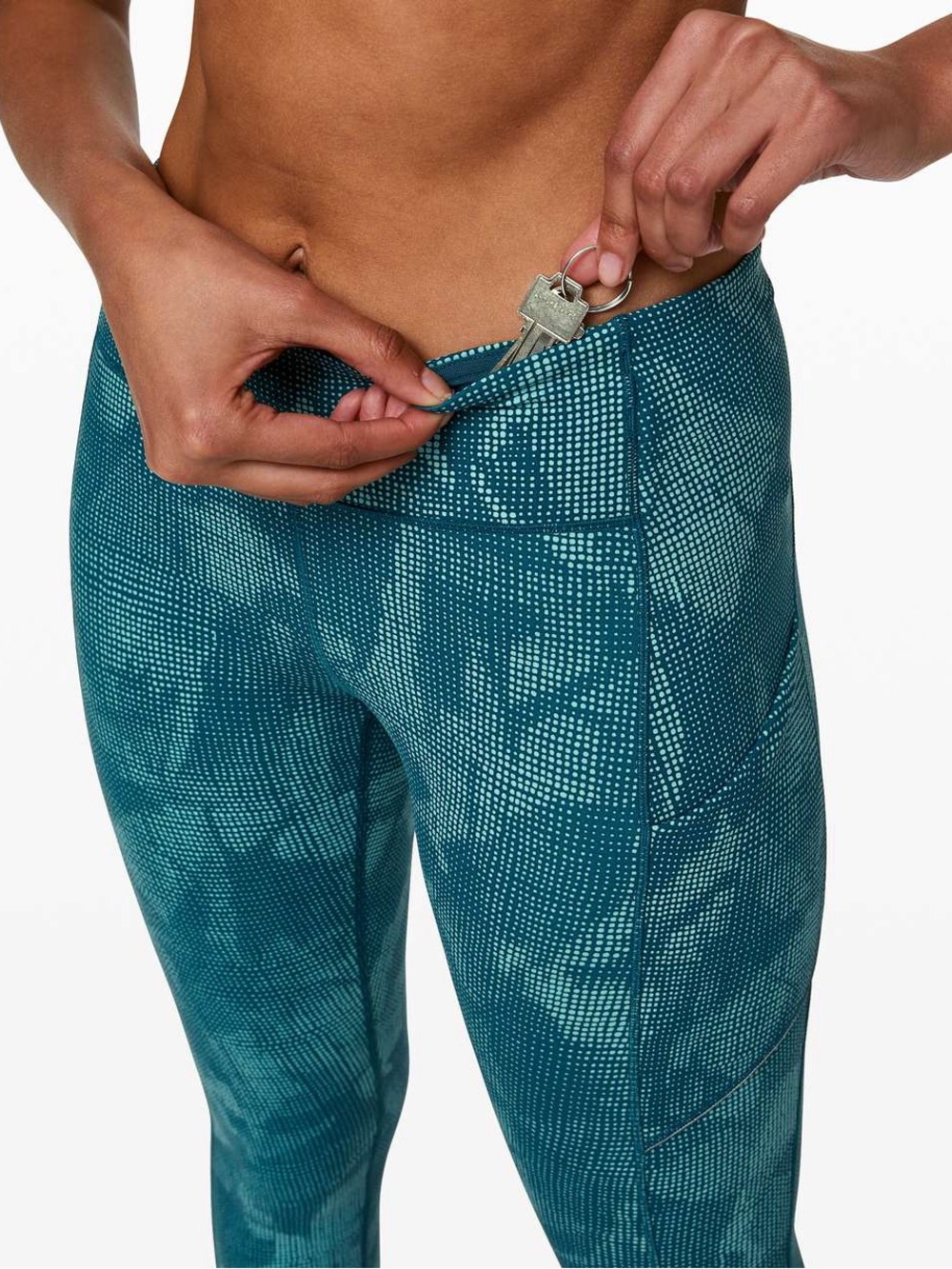 10. Lululemon Speed Up Tight 28" Illusion Tidal Teal Bermuda Teal size 6 - Picture 7 of 12